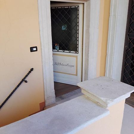 B&B Palazzo Cappa LʼAquila Exterior foto